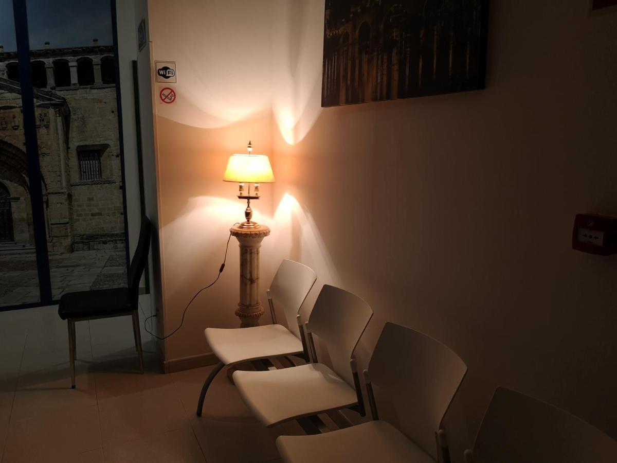Hostel De Las Facultades Santander Eksteriør billede